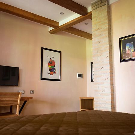 MontechiarugoloRustic Parma Retreat公寓 外观 照片